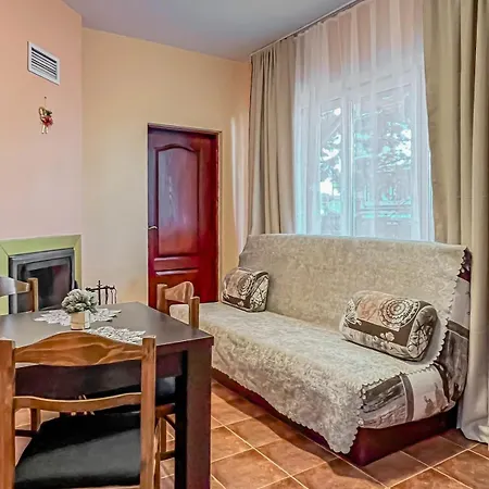 Fireplace Near Bus & Train Station *