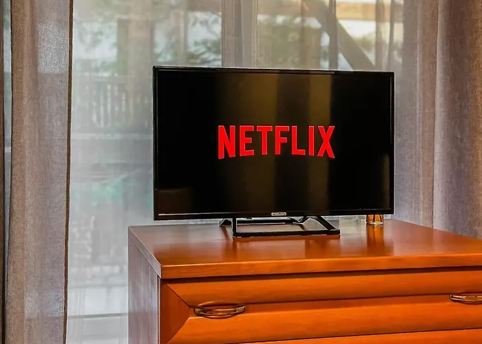 Fireplace Near Bus & Train Station 반스코